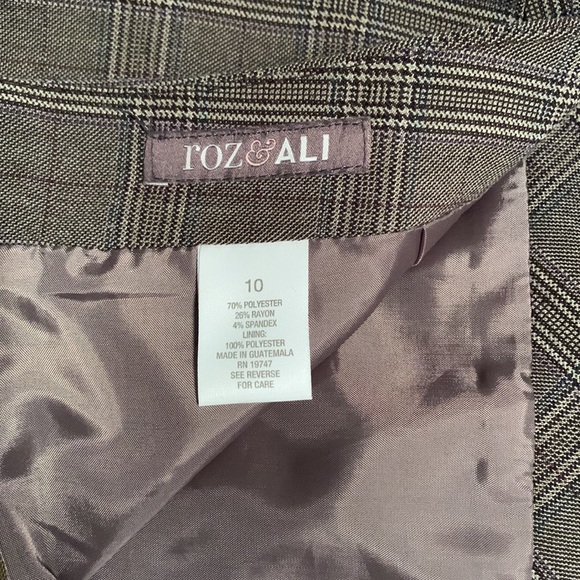 Pencil skirt - Picture 3 of 3